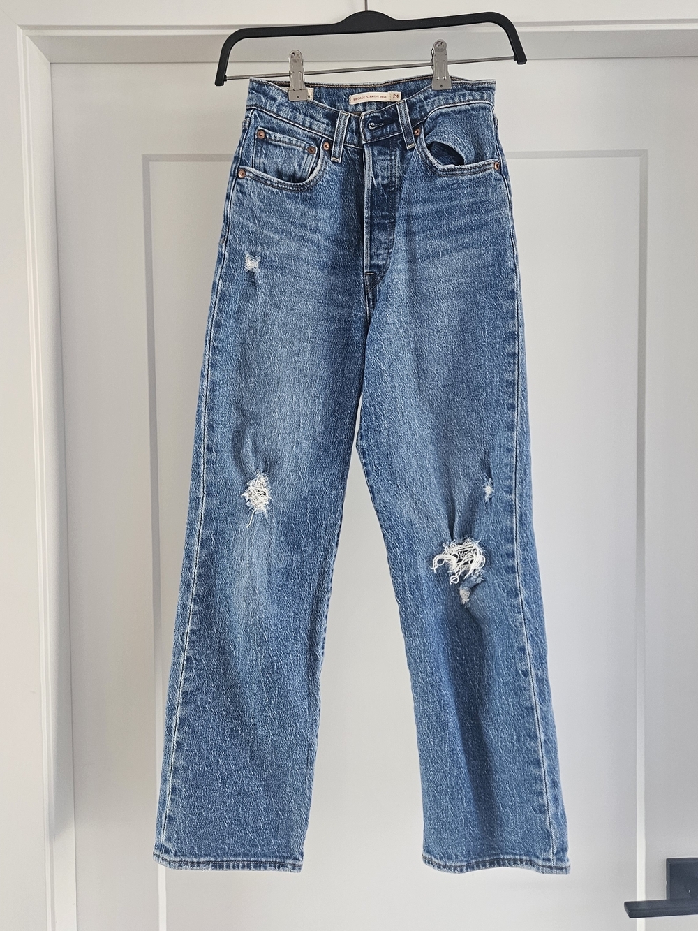 Levi's Distressed Jeans in Light Blue Ribcage Straight Ankle - Size 24